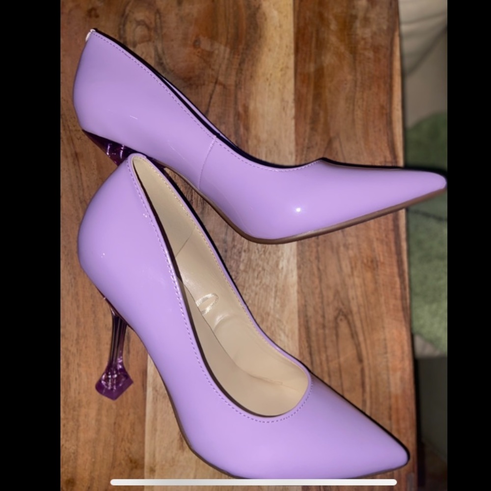Nine West purple lavender heels -Gorgeous!